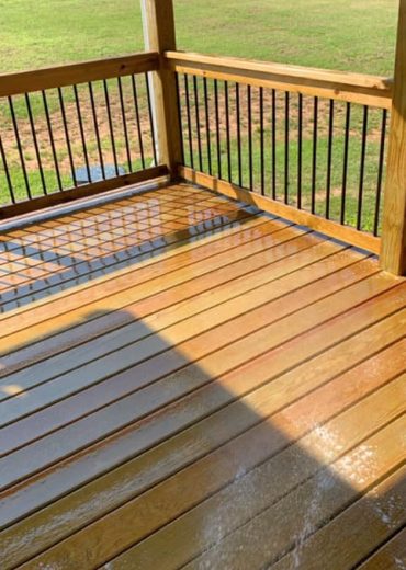 Deck Cleaning CLT